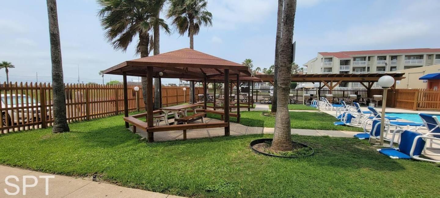 Beach Access Condo With Pool, Hot Tub Area & Bbq - Gulfview I - Unit 213 South Padre Island Eksteriør bilde