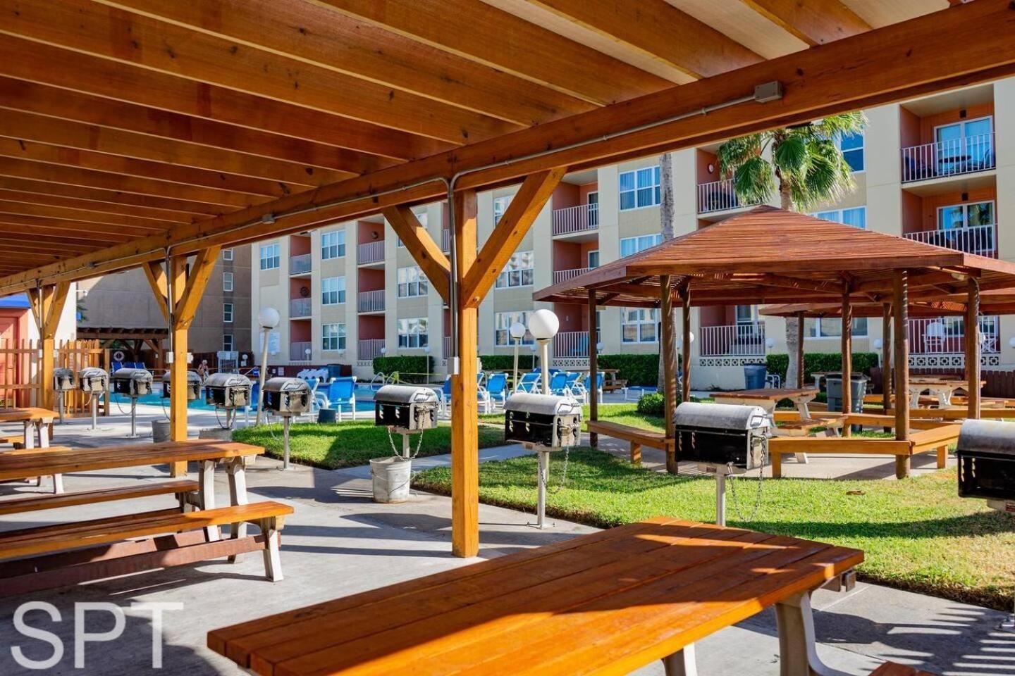 Beach Access Condo With Pool, Hot Tub Area & Bbq - Gulfview I - Unit 213 South Padre Island Eksteriør bilde