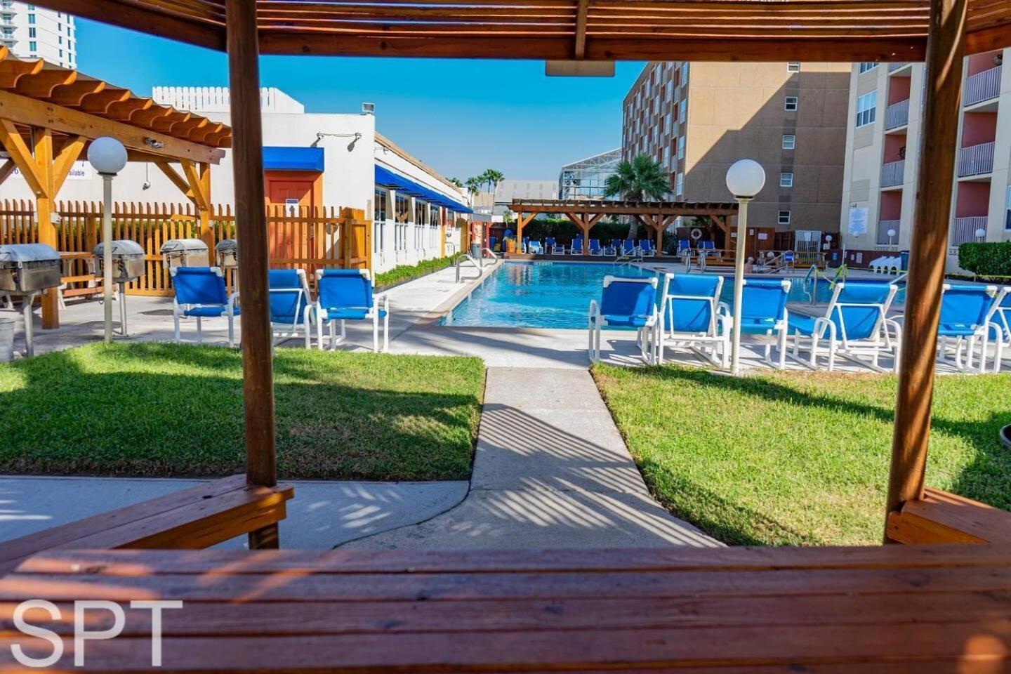 Beach Access Condo With Pool, Hot Tub Area & Bbq - Gulfview I - Unit 213 South Padre Island Eksteriør bilde